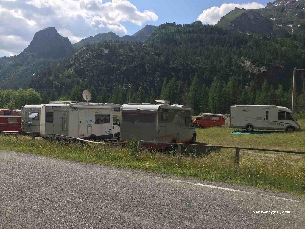 Area Parcheggio Camper Piano della Mussa