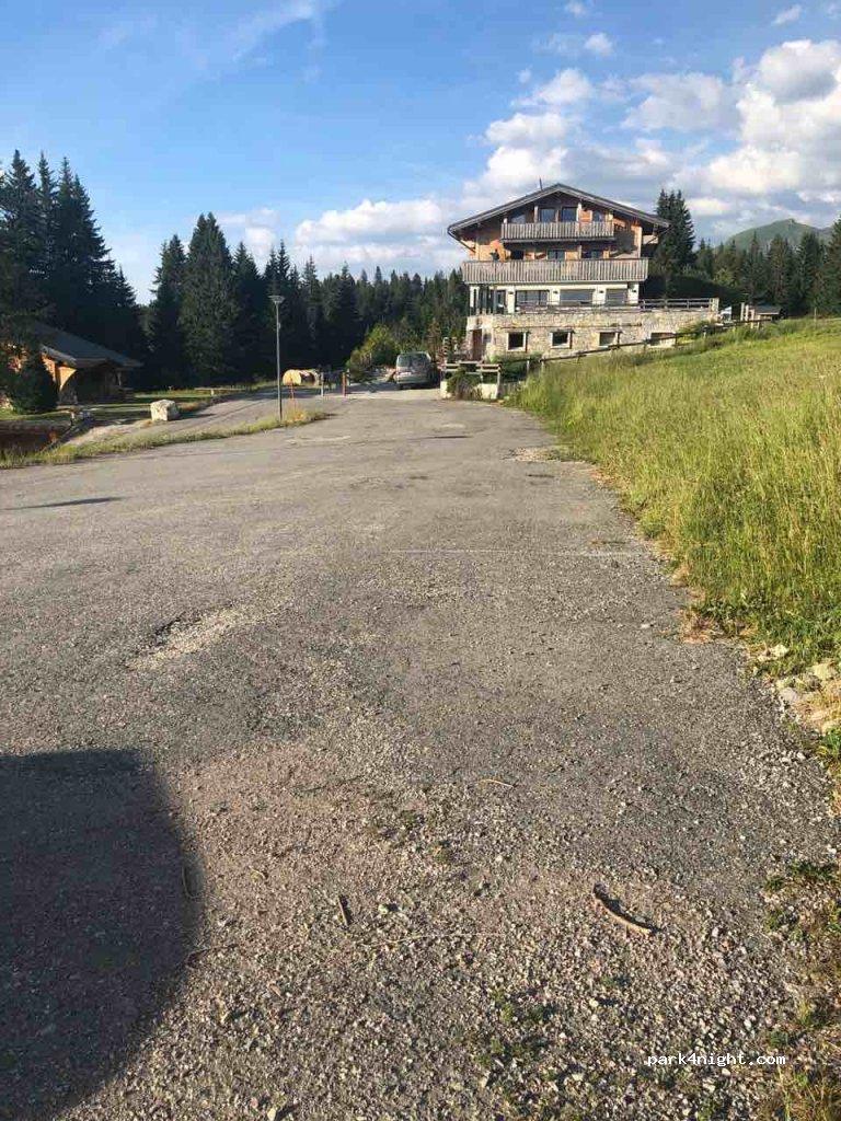 Motorhome Aire 74260 Les Gets