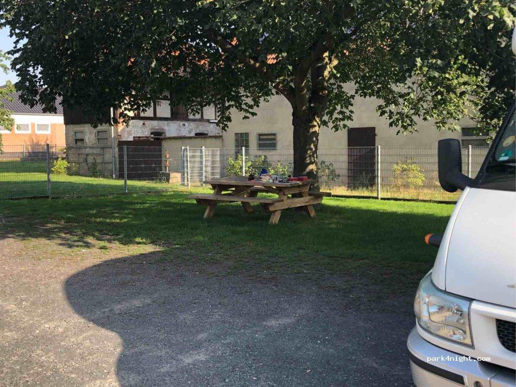 Öffentlicher gebührenpflichtiger Stellplatz für Wohnmobile und Wohnwagen - Foto 6