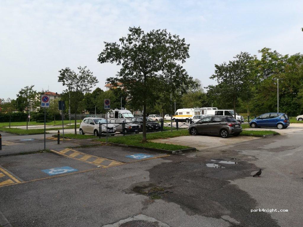 Area sosta Camper 25124 Brescia BS - Foto 2