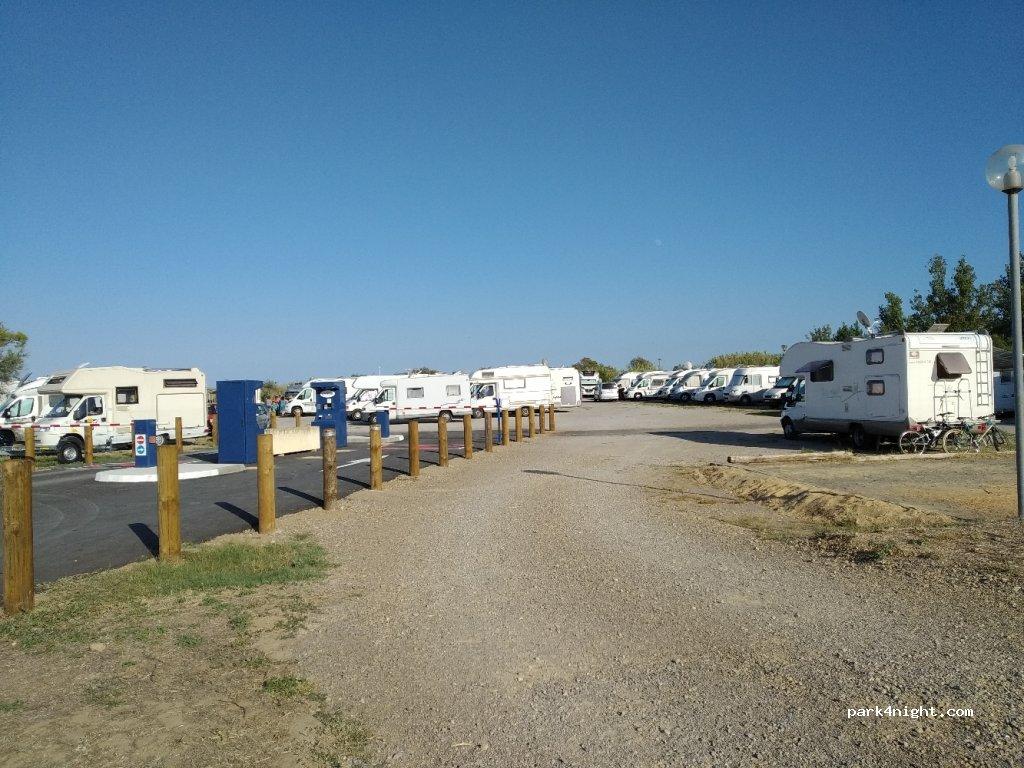 AREA CAMPER SAINT PIERRE LA MER
