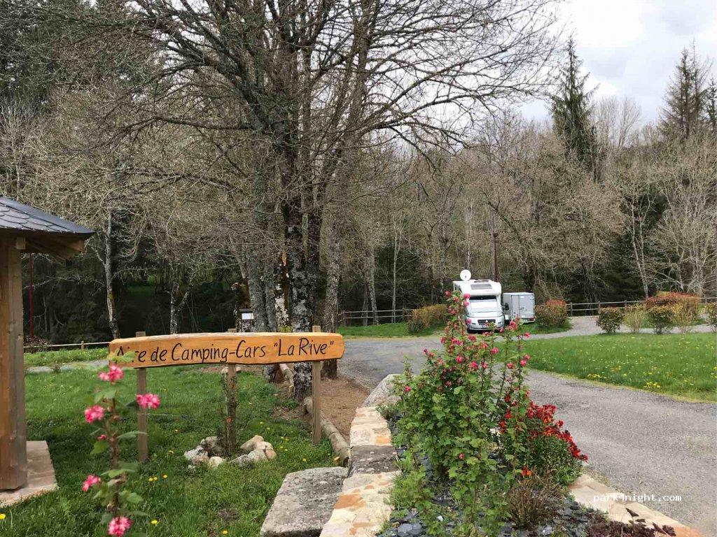 Aire de Camping car "Les Rives" - Foto 4