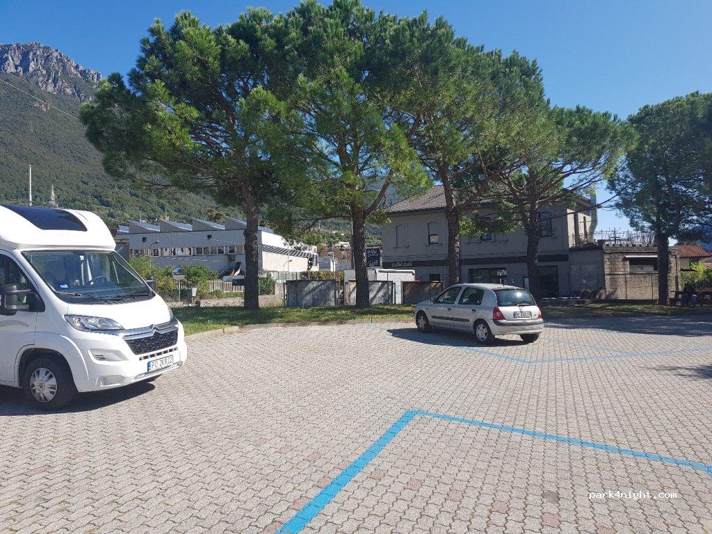 Area Sosta Camper - Cima