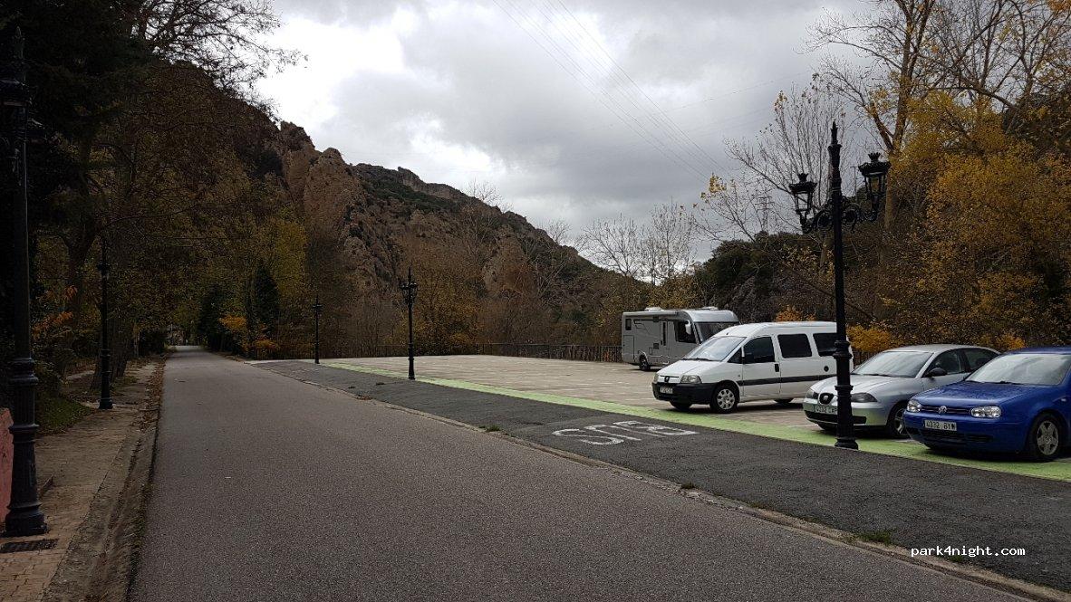 Área de Autocaravanas en Sobrón - Foto 5