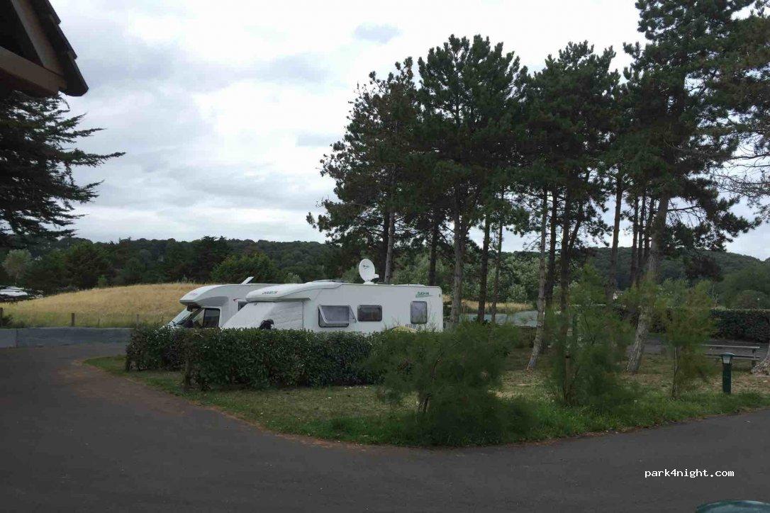 Aire privée pour camping-cars - Foto 2
