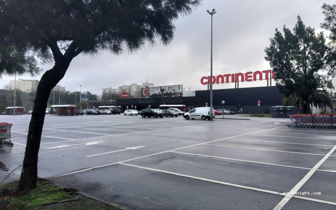 Sosta camper supermercato Continente - Foto 3