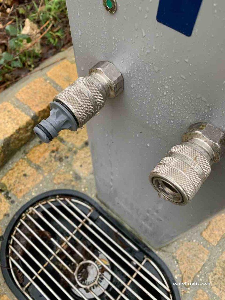 aire de services et stationnement camping car 45220 Douchy-Montcorbon - Foto 4