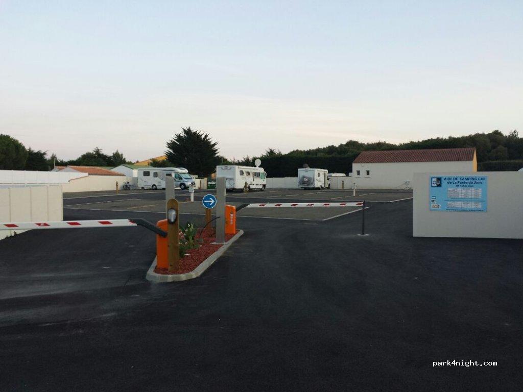 Aire de Camping-Car La Parée du Jonc, St Jean de Monts - Foto 2