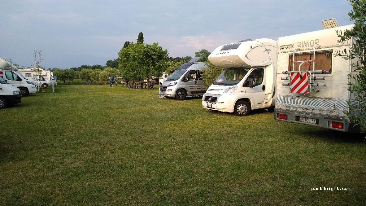Area Sosta Camper - Manerba del Garda - Foto 2