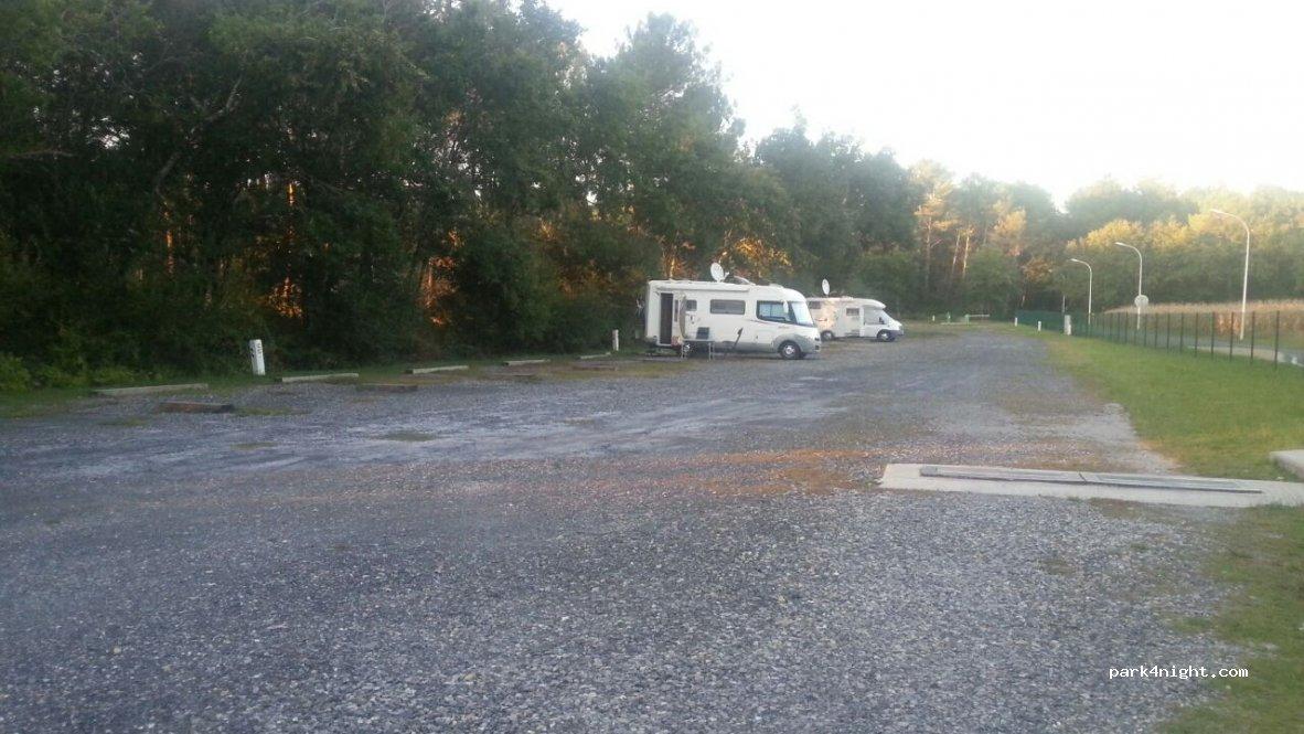 AZUR AIRE CAMPING-CAR PARK - Foto 5