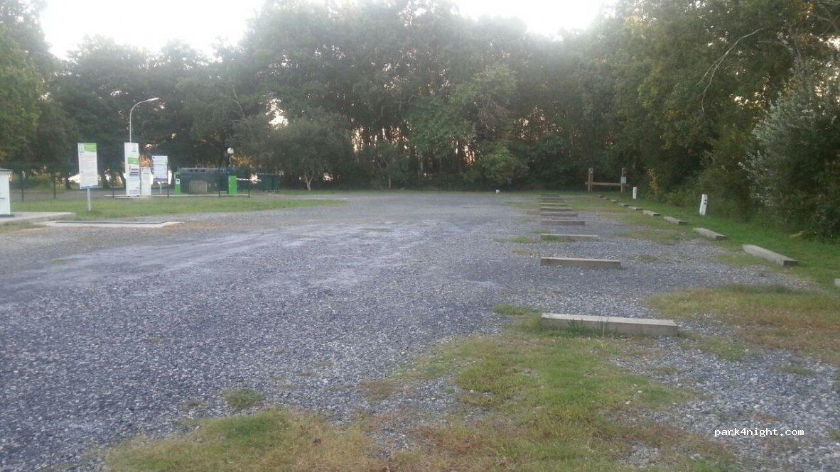 AZUR AIRE CAMPING-CAR PARK - Foto 2