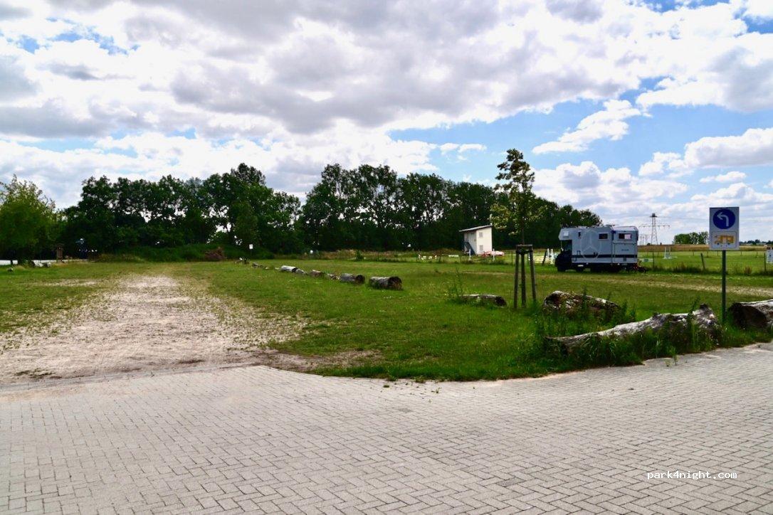 Wohnmobilstellplatz Jüterbog - Foto 4