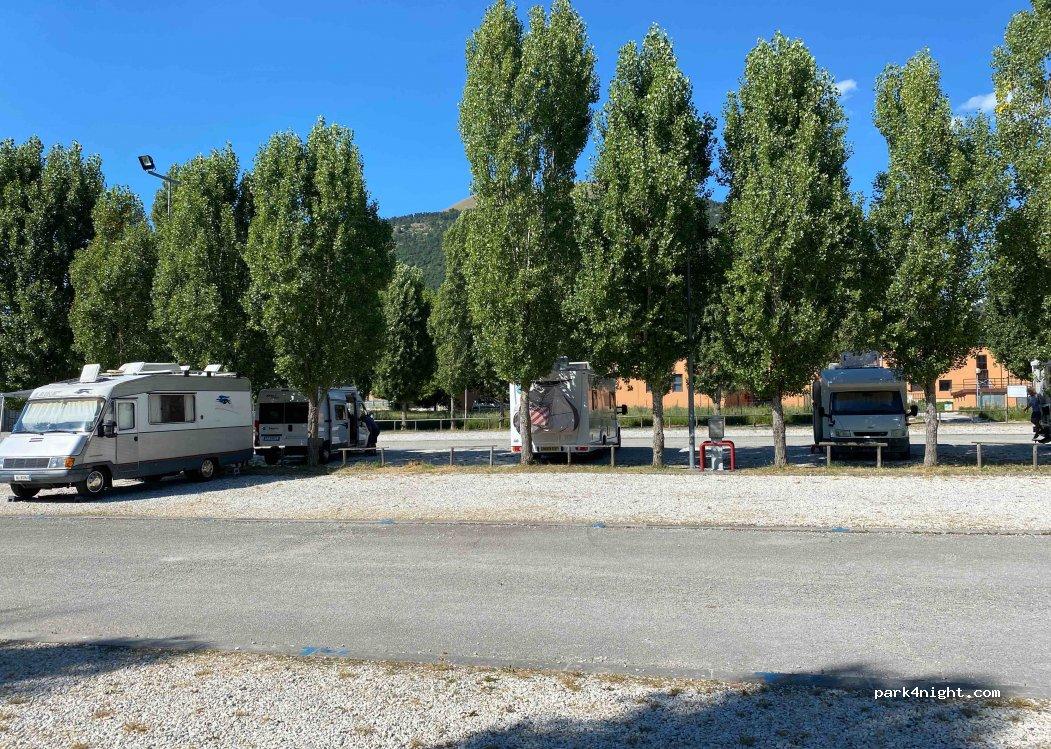 Area Sosta Camper Suprema | Gubbio - Foto 6