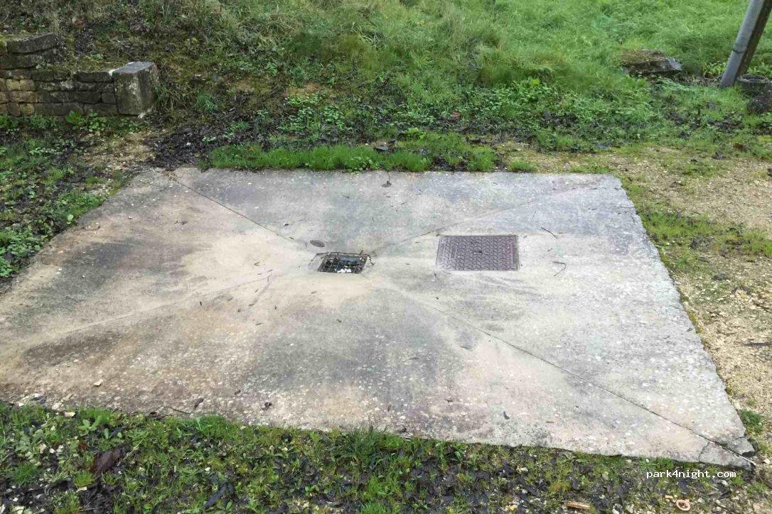 Aire de camping-car ROM - Foto 3