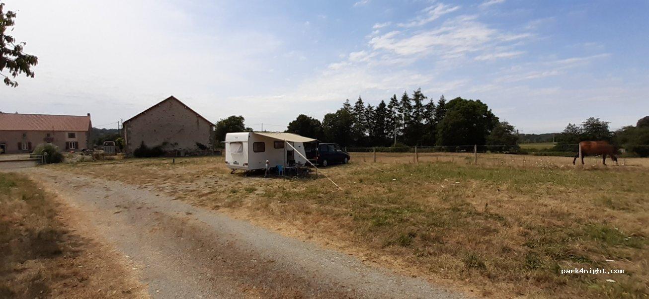 Aire de camping-car La Grande Roche - Foto 7