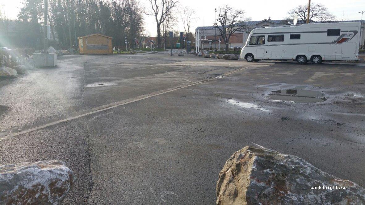 Aire de services et stationnement camping car 62000 Arras - Foto 5