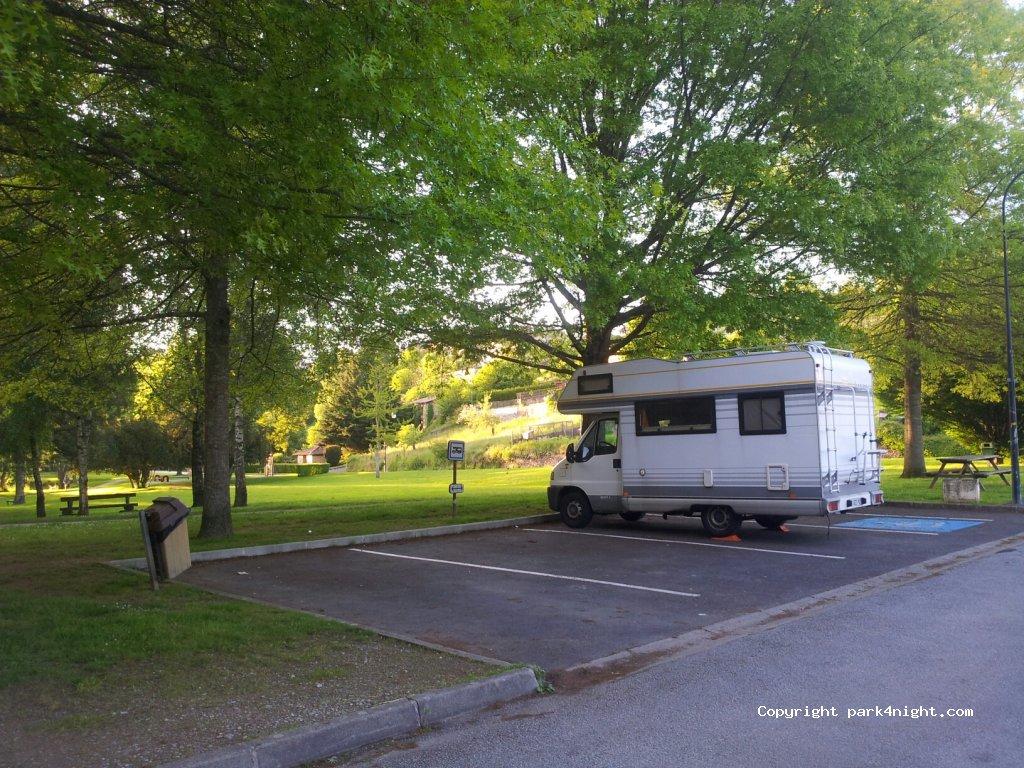 Aire camping-car Bellac