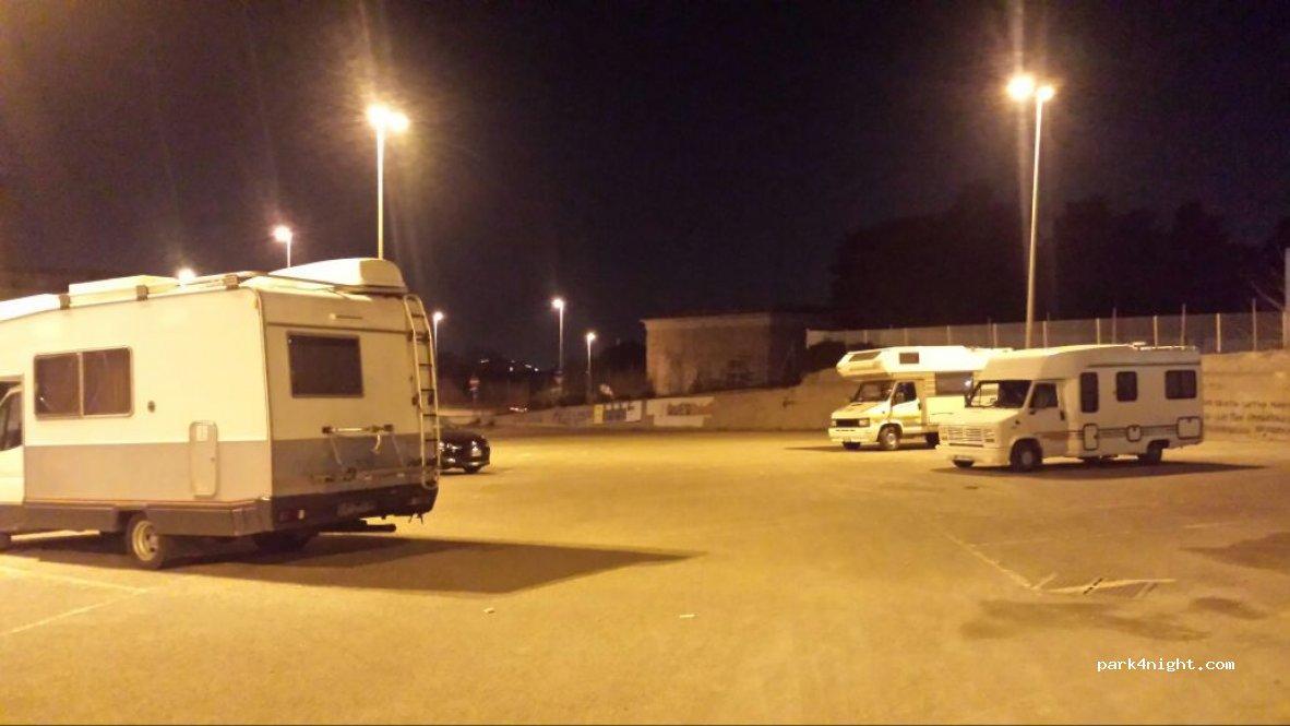 Sosta Camper Civitavecchia - Foto 3