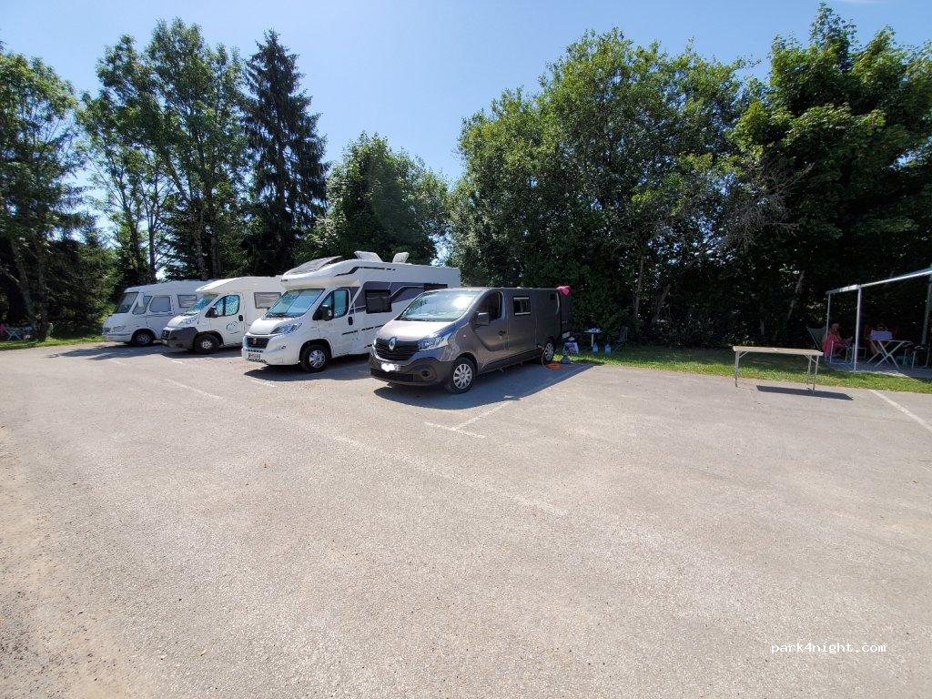 Camping et caravaneige Jura Le Champ de Mars - Foto 5