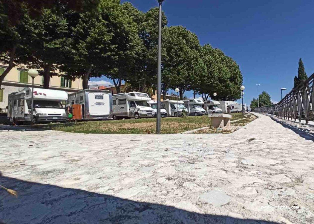 Area sosta camper 67100 L'Aquila AQ - Foto 7