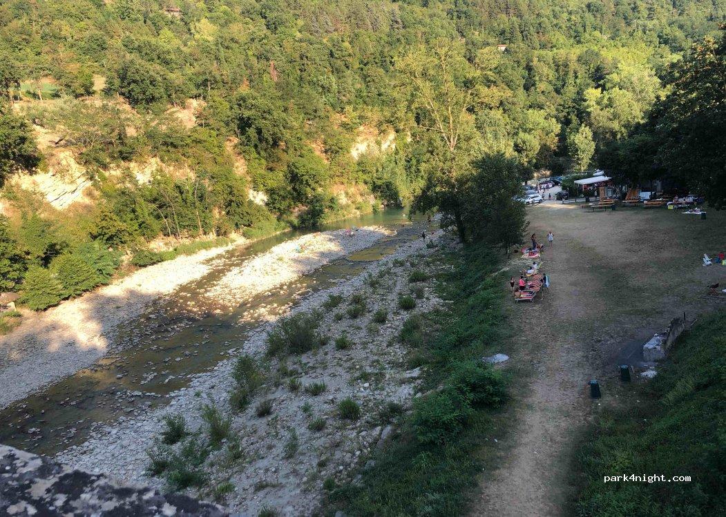 Caravan Parking Castel del Rio - Foto 4