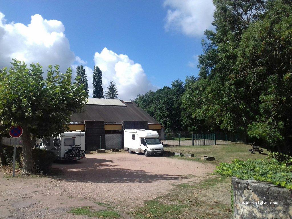 Camper service plek Moulins-Engilbert - Foto 2