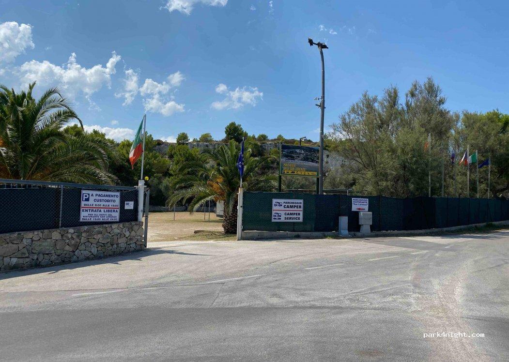 Parcheggio Attrezzato per Camper “Baia di San Lorenzo” - Foto 4