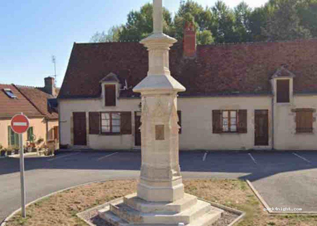 Aire de camping-car AINAY LE VIEIL - Foto 6