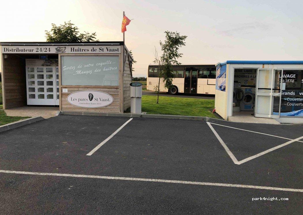 Aire de stationnement camping-cars 50550 Saint-Vaast-la-Hougue - Foto 3
