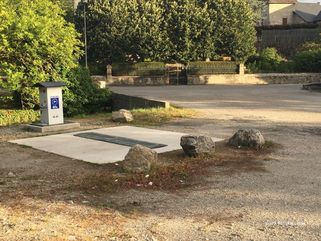 Aire de camping-car SAINT ANGEL - Foto 4