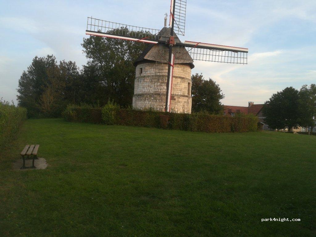 Aire de camping-car d'Eaucourt - Foto 6