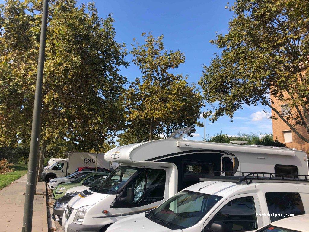 Parking Ciutat Caravaning - Foto 3