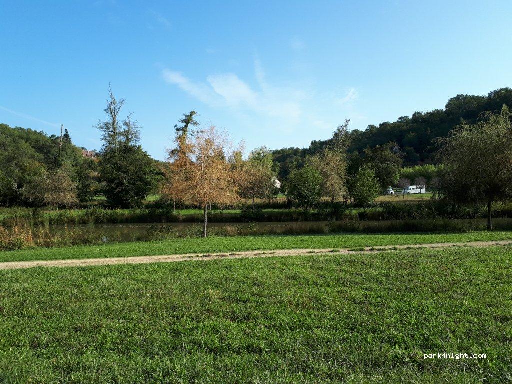 AREA CAMPER Queyssac - Foto 6