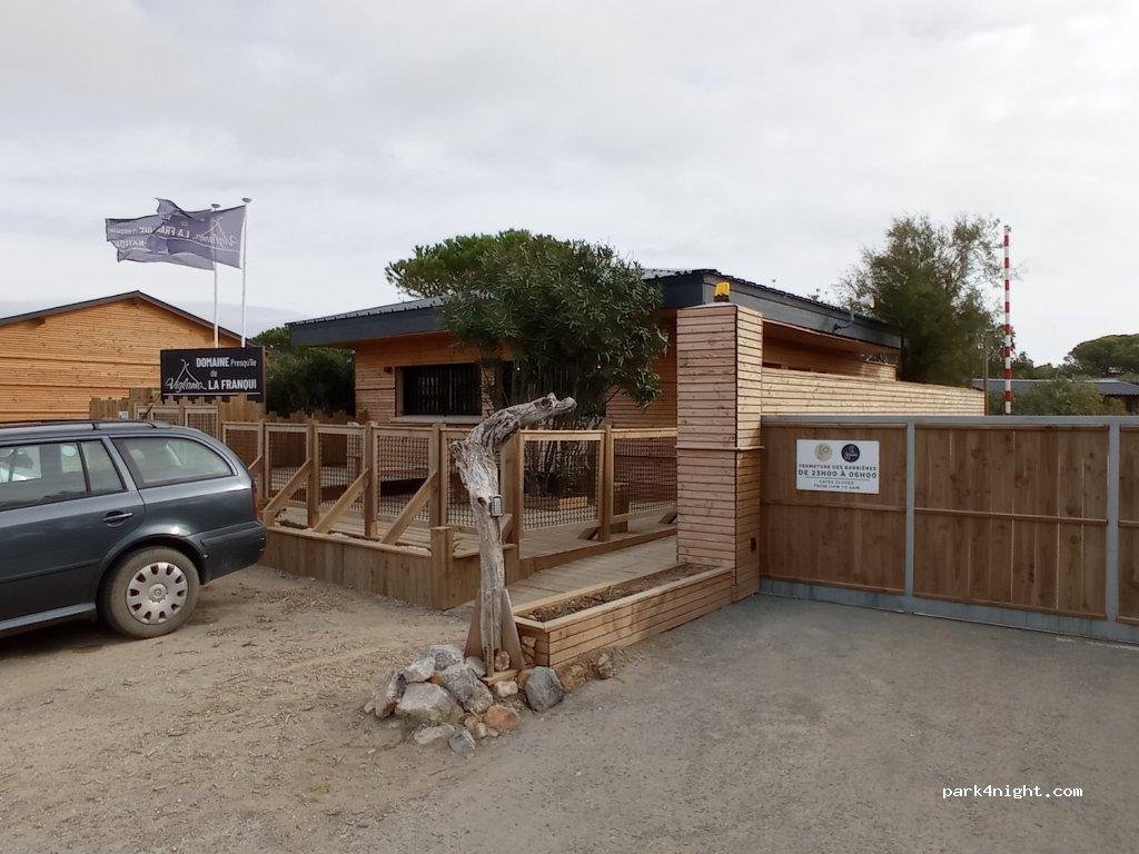 Aire de camping-car des Coussoules - Foto 7