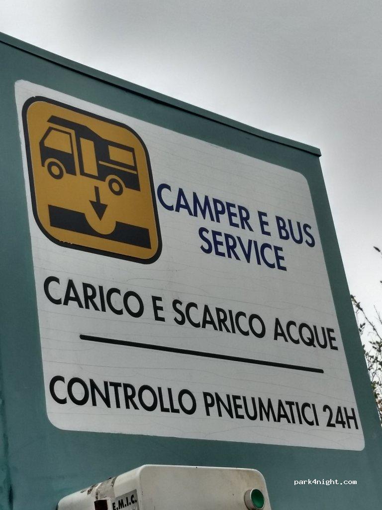 Sosta camper Carico scarico acqua