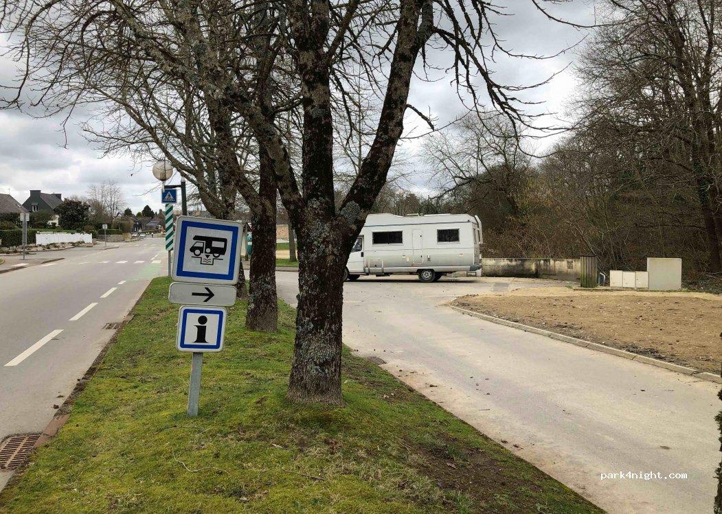 Aire de camping-car Brech - Foto 6