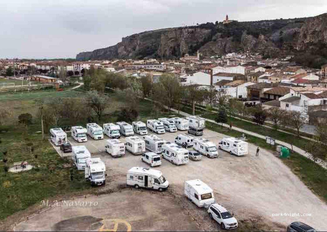 ÁREA DE SERVICIOS PARA AUTOCARAVANAS de Falces. - Foto 5