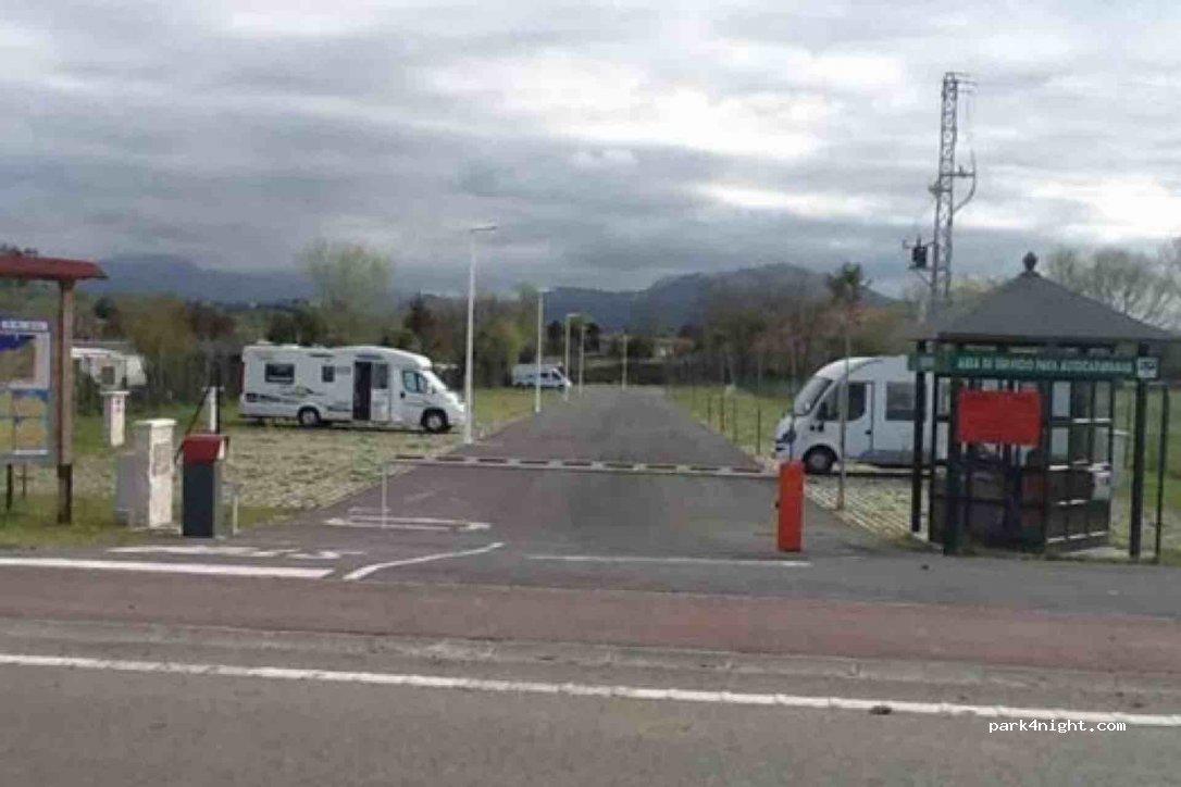 Área autocaravanas Suesa-Somo