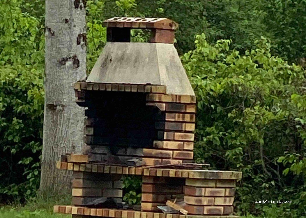 Aire de camping-car Saint-Just-sur-Viaur - Foto 4