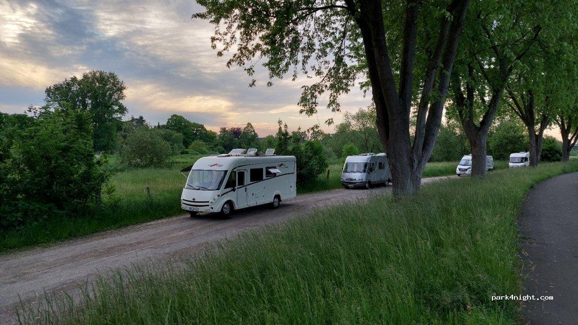 Wohnmobilstellplatz Suttorfer Str. 10