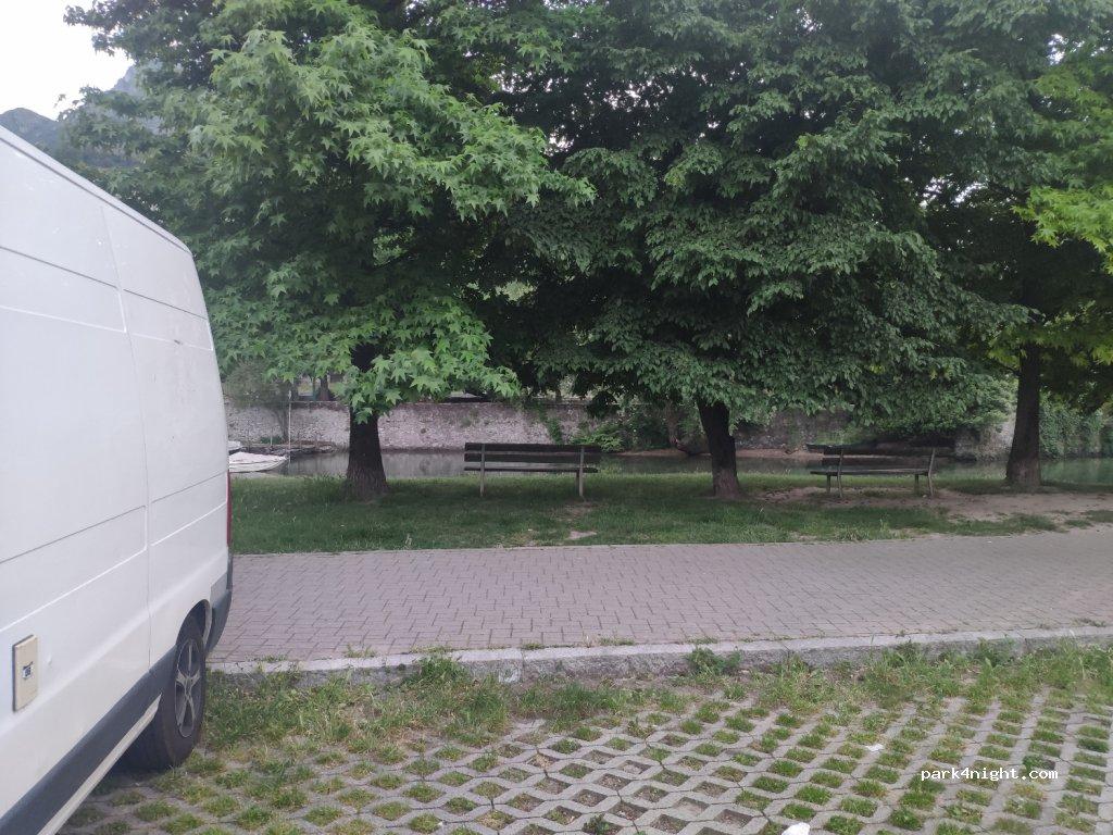 Area Sosta 23900 Lecco LC - Foto 3