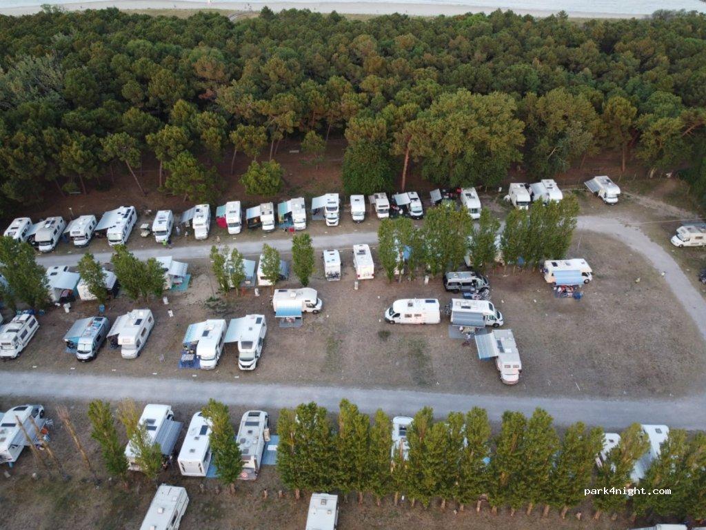 Area Sosta Camper - Casalborsetti - Foto 7