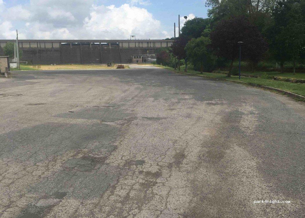 Aire de camping car - Villefranche de Panat - Foto 6