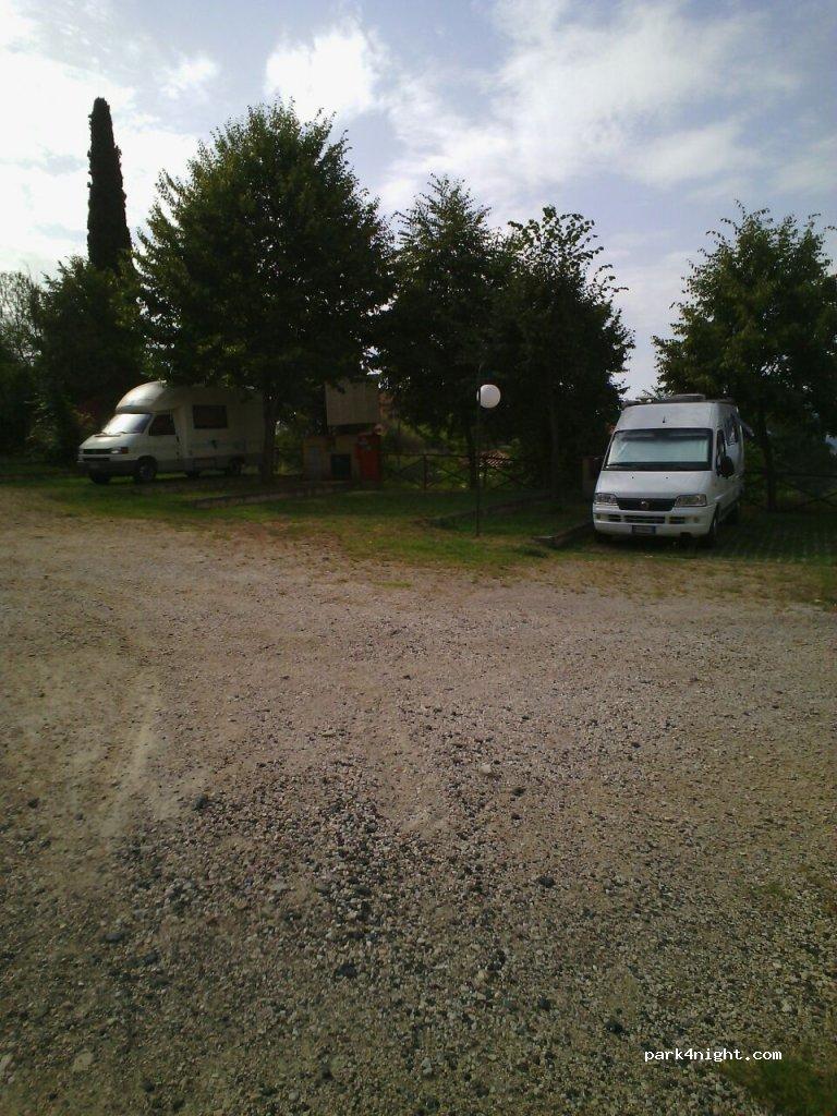 Area sosta Camper - Panicale - Foto 3
