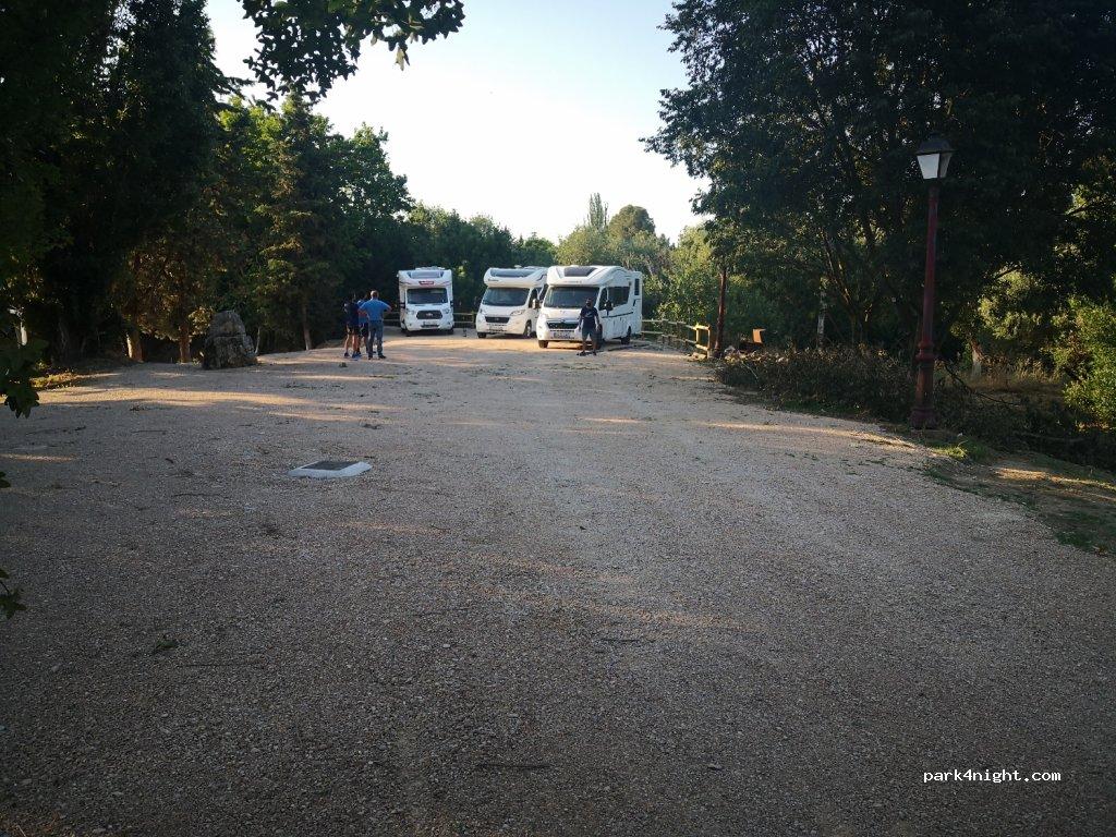 Servicios aparcamiento de caravanas (vaciado y llenado) - Foto 5