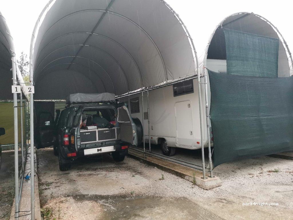 Punto Sosta Camper/Camper Service - Foto 4