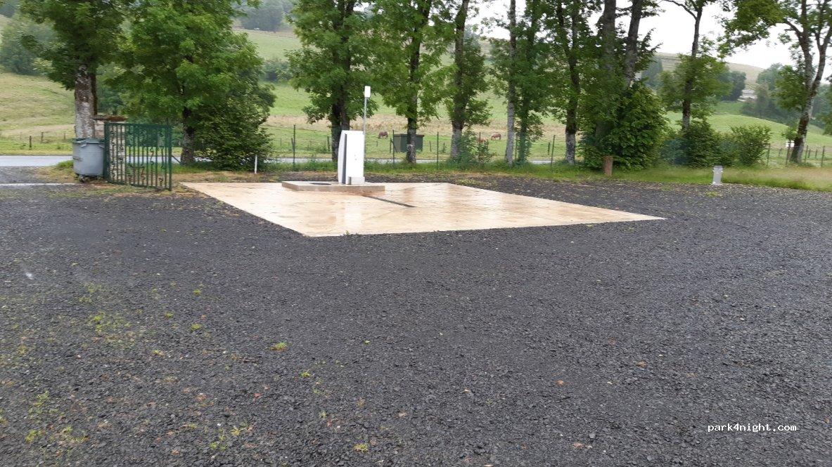 Aire de Camping-Cars des cascades - Foto 7