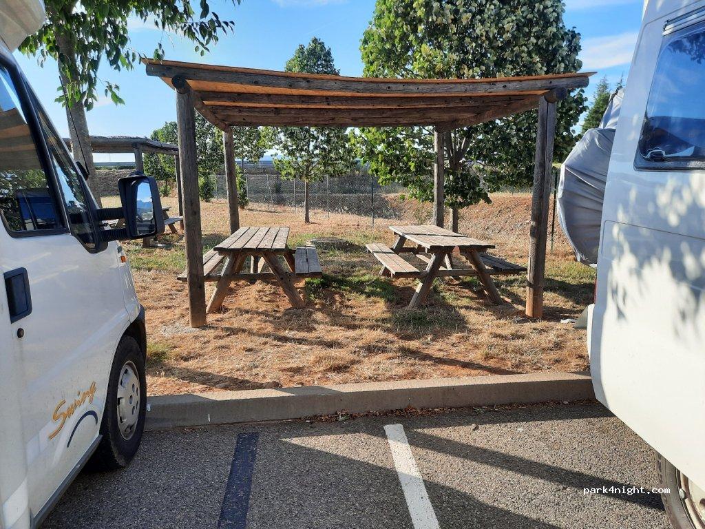 Aire de Camping-Cars Sisteron - Foto 4