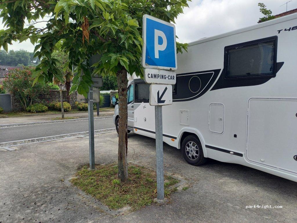 Aire pour camping-cars 64400 Oloron-Sainte-Marie - Foto 4