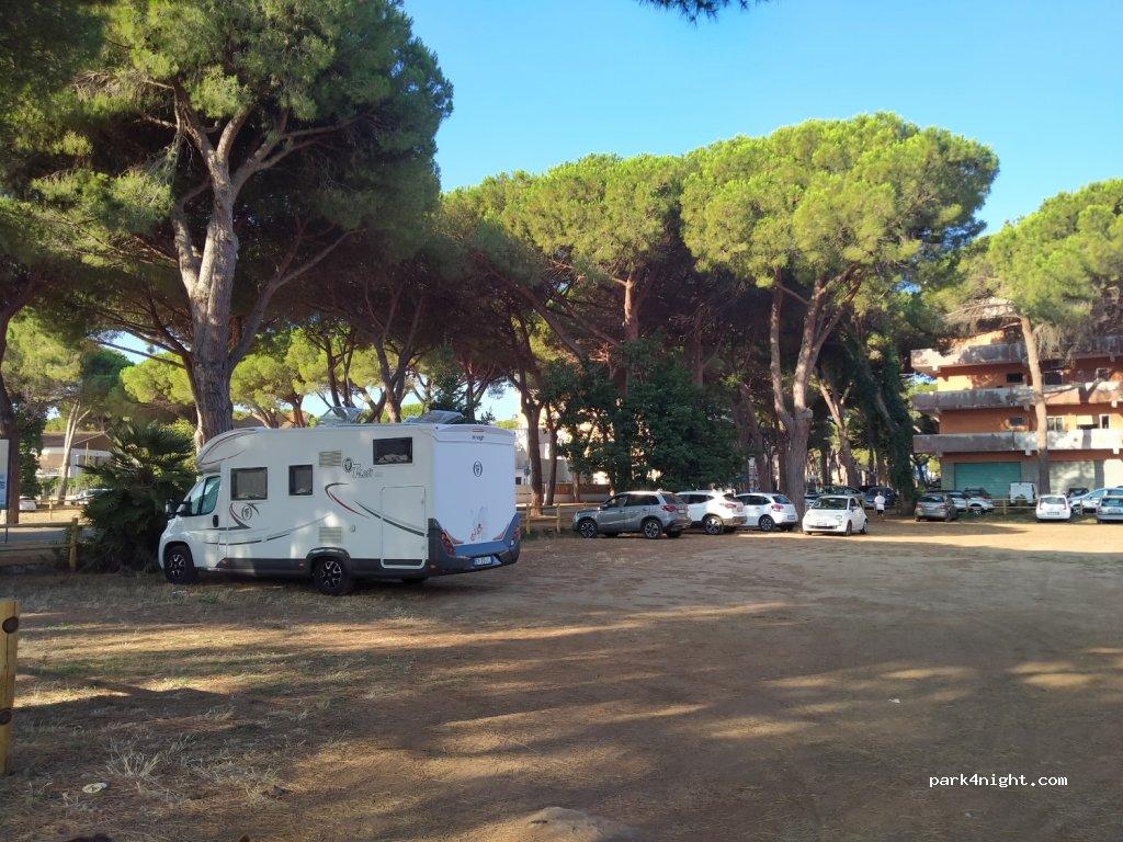 Area sosta Camper - lido Tarquinia (5@ 24 h) - Foto 7